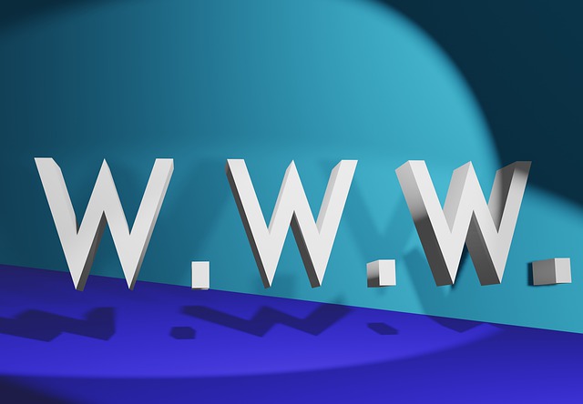 微信小程序?yàn)槭裁床挥肏TML5、CSS，自己搞了個(gè)WXML、WXSS，很多框架用不了，好處一點(diǎn)不知道？